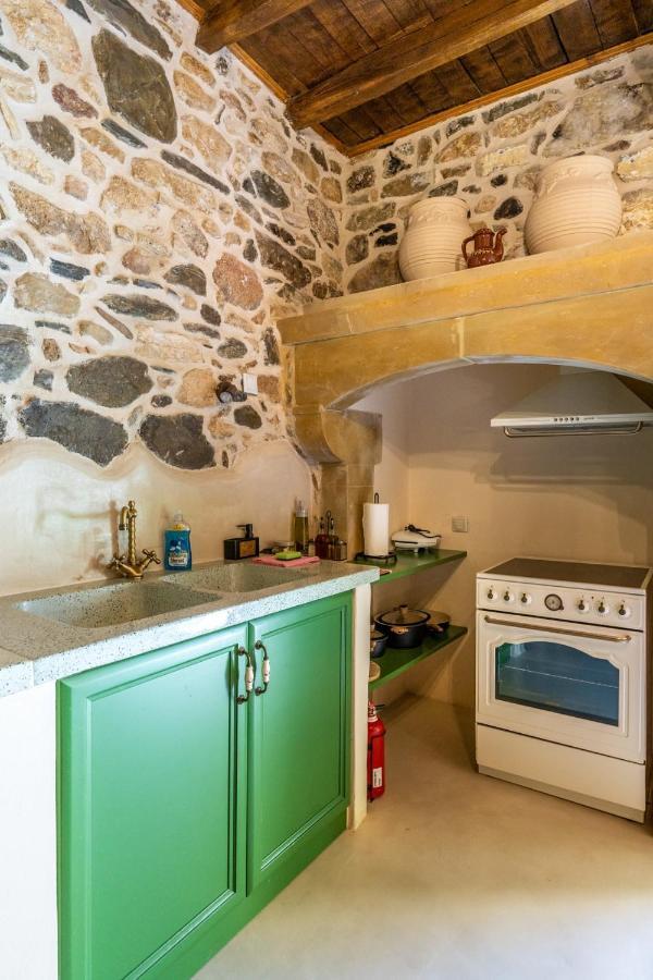 Kato Episkopi Aggel'S House - Stone House - Private Pool - Courtyard - Countryside Viewsヴィラ エクステリア 写真
